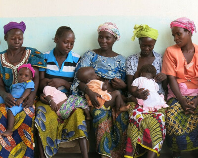 women-participating-in-pregact-trial-nazoanga-burkina-faso-sexual-and-reproductive-health-itm