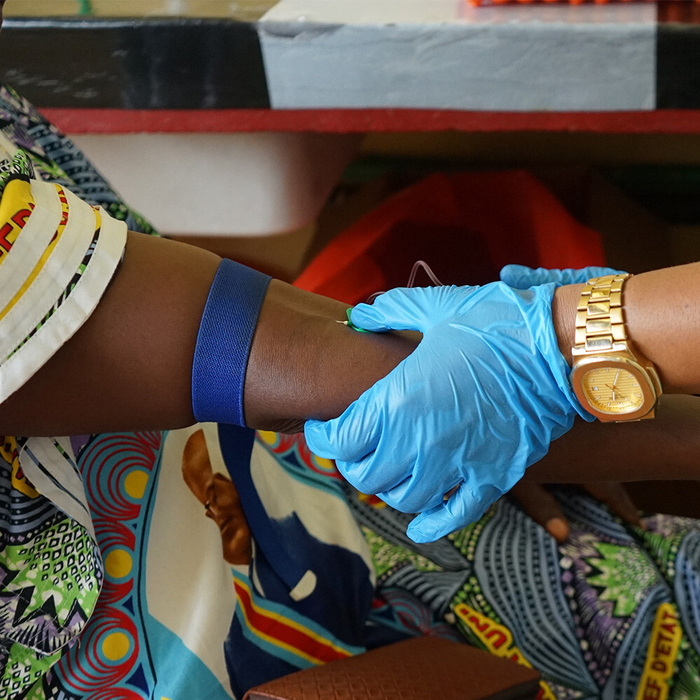 EBO-BOOST-study-participants-5