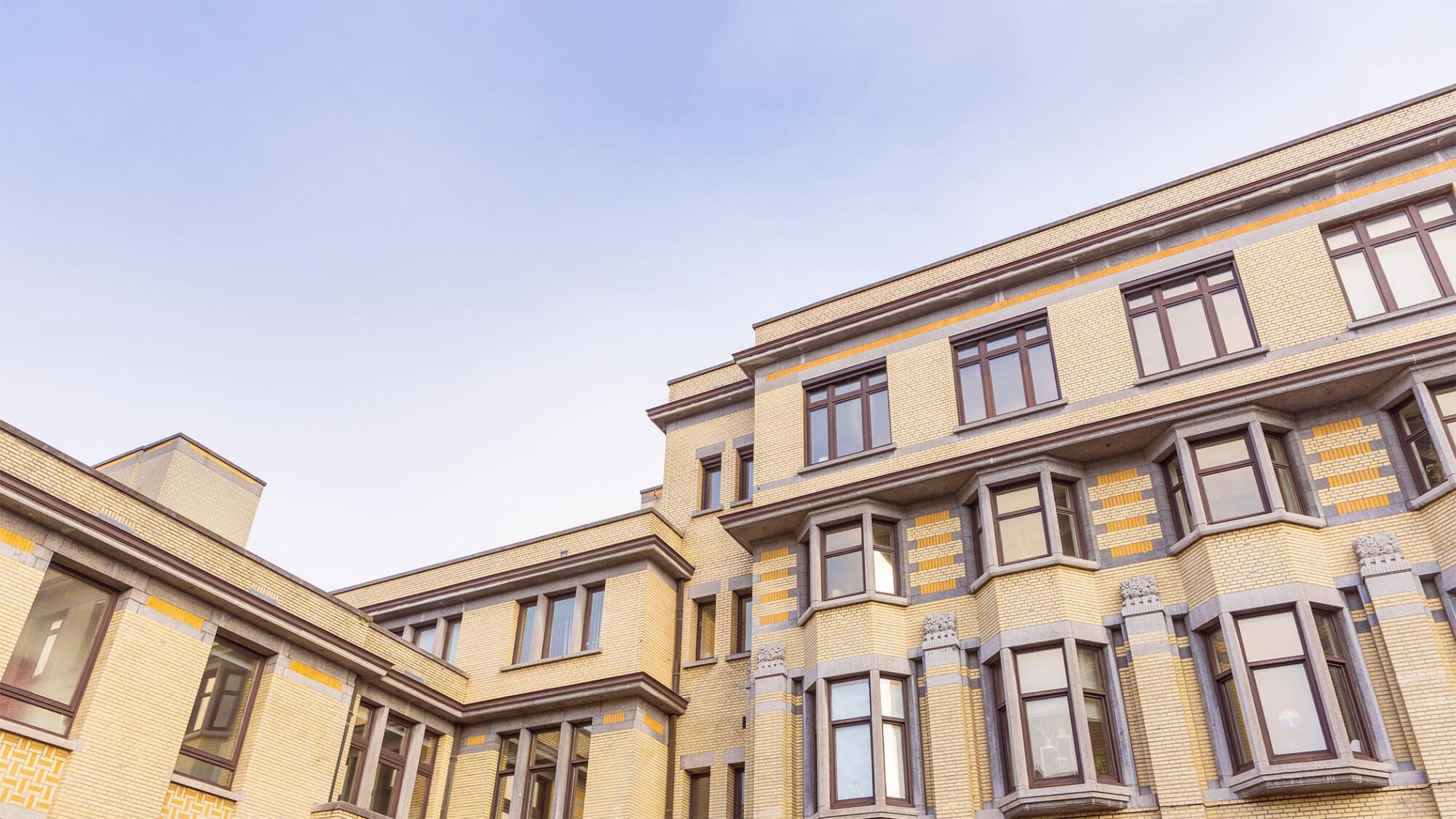 InstituteOfTropicalMedicine_Header_16x9