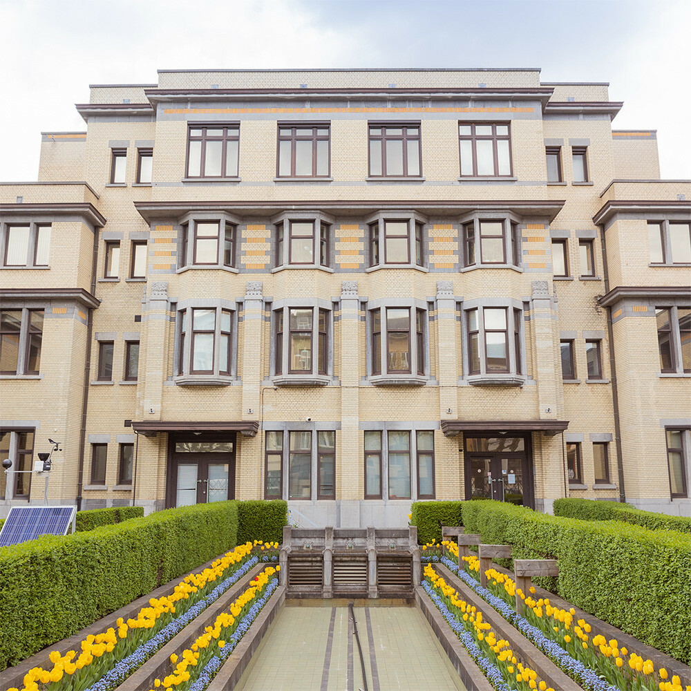 Polyclinic-resized