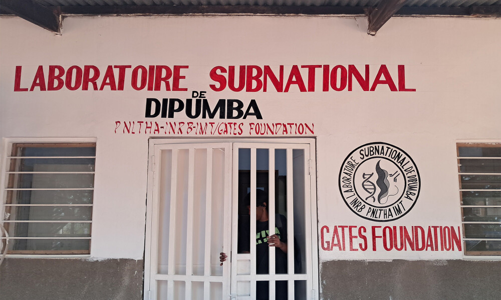 LaboratoireDipumba_resized