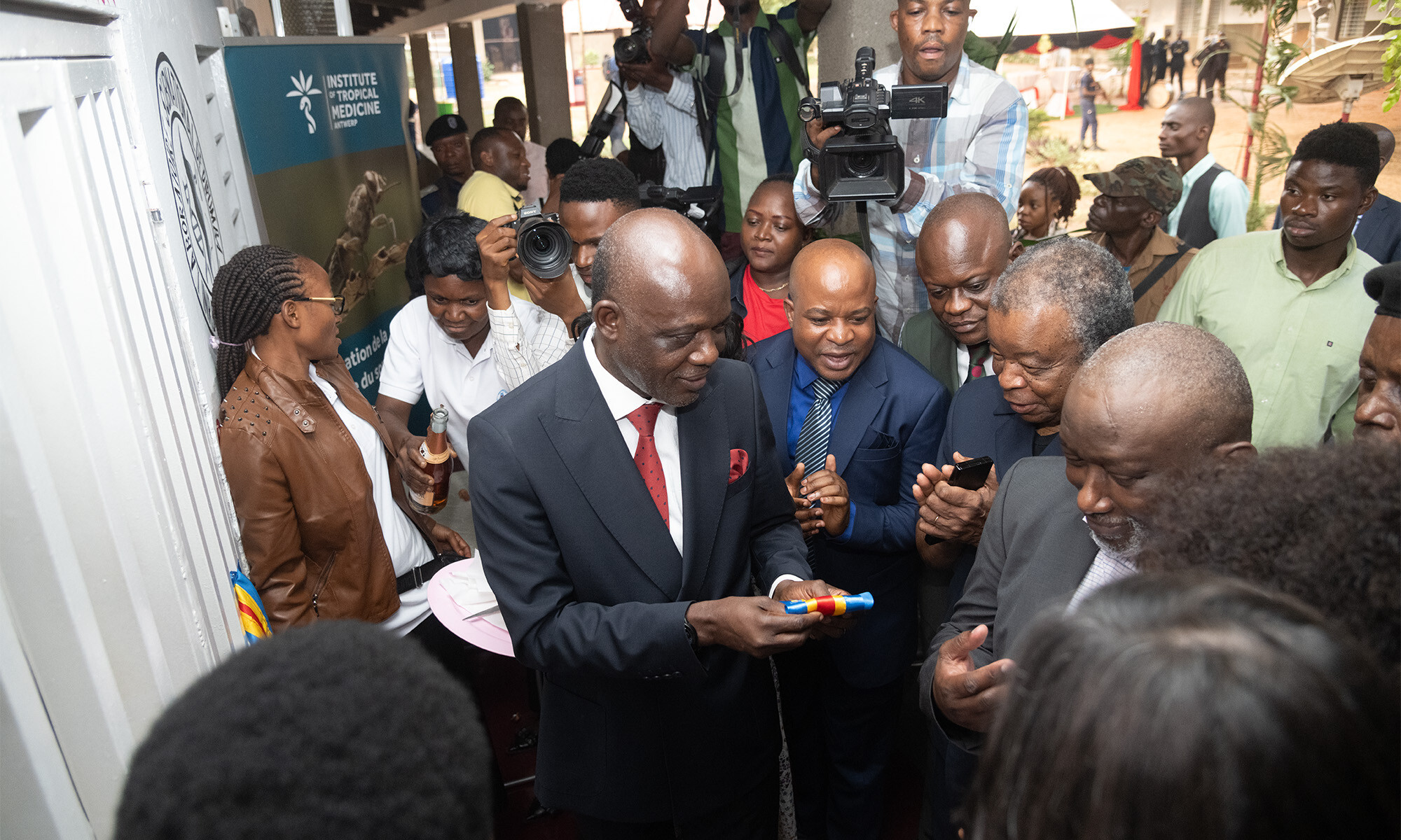 Inauguration-dipumba-laboratory-header